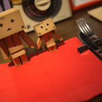 タケル クインディチ - 真っ赤なテーブルナプキン