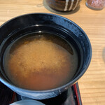 吉祥寺 肉ドレス海鮮丼 - 味噌汁