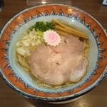 石臼玄麦自家製らーめん 丸竈 - かます煮干しとアゴ出汁の塩らーめん