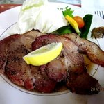 フレスガッセ - ボリュームあるハムステーキ！