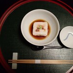 あさば - 焼き胡麻豆腐     白子を たべているような    ふくよかなお味