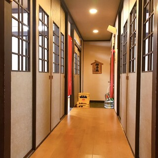 金鍋は全個室が窓付強力換気扇付となっております