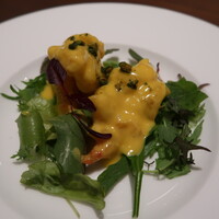 カントニーズ 燕 - 燕の巣コラーゲンと鶏ひき肉入り大根のとろみスープ 彩り大根とともに