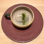 ふく吉 - 先付　海老芋　酒粕