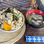 漁師料理海女 - タコ飯・汁物