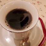 カフェクラブ ミル - お洒落なカップに淹れられた珈琲