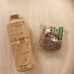 LAWSON - ドリンク写真:＊ ジャスミンティー　600ml　100円 ＊ 直火で焼いた味噌焼おにぎり　120円