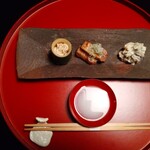 あさば - 盛肴  
           しらこ
           万幻豚の 味噌漬け
           白木耳   きゅうり 白和え