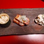 あさば - 盛肴  
           しらこ
           万幻豚の 味噌漬け
           白木耳   きゅうり 白和え