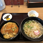 うちだ屋 - カツ丼　並うどんセット