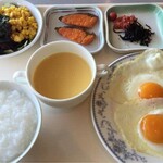 Yatsugatake Kogen Lodge - 在朝陽下享用的早餐