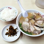 九州筑豊ラーメン 山小屋 パルティフジ竹原店 - 