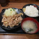 伝説のすた丼屋 - 生姜焼き定食