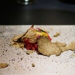 西麻布 焼肉 X - オータムトリュフと北海道産雲丹でいただくユッケ