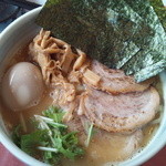 麺や しし丸。 - しし丸らーめん【大盛り】・・・全部乗せ