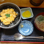 埼玉屋食堂 - 津軽産の生うにが乗っている。\1500