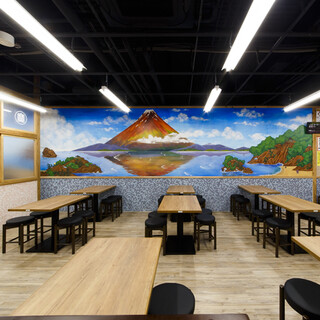 どこか懐かしさを感じる店内