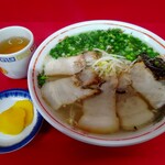 のり一 - ラーメン（中）［450円］、チャーシュー大もり［100円］、ねぎ大もり［50円］