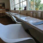 しみずひのでカフェ - 椅子も軽くて案外座りやすい