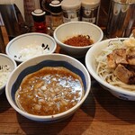 Kaminari - 雷 千葉駅前店
                        つけ雷 ミニ（150g）＋辛味（挽肉）、玉ネギ、味変生卵