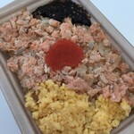 セブンイレブン - 料理写真:焼き鮭と明太子の御飯