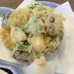 そば処 なかや - 具材ゴロゴロかき揚げ