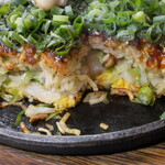 中村屋 - 美味しいお好み焼きは断面が美しい（笑）