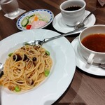 Kafe Ando Dainingu Shefuzu Paretto - 