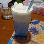 カフエバーアンドレストラン 花園 - クリームを溶かし込んで