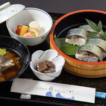 生簀割烹 雅 - 鯖寿し定食