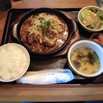 ミートファクトリー チャンピオン - 和牛焼肉定食