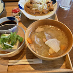 鈴木食堂 - 湯豆腐・とん汁