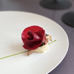 プレゼンテ スギ - 一輪のバラ（鯖ガストロバックと白いんげんペースト