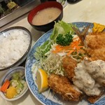 あけぼの - カキセット（アジフライ）定食