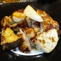 新橋 鉄板焼 ぷらちな FISH&MEAT - 鶏肉のソテー エスニック風 1000円(税込)