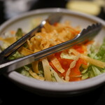 食物屋 Wan 米澤中央店 - 開胃菜是沙拉，醬汁非常出色