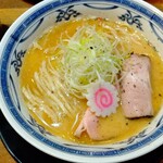 濃厚醤油麺 ミツジロウ - 