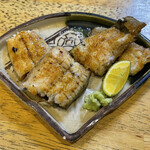 旬ものと日本酒 とみ笑 - 素焼きと醤油焼き