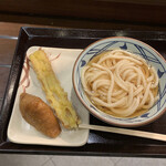 Marugame Seimen - R2.11  かけうどん並・ちくわ天・いなり