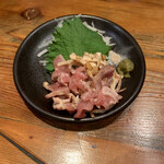 Kawasakikko Izakaya Toritonkun - 親鶏のたたき刺し