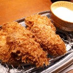 Tonkatsu Kagurazaka Sakura - ⚫牡蠣フライ(*´∇｀)ﾉ