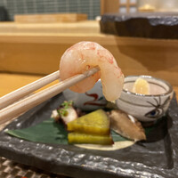 難波 鮨 栞庵 やましろ - 甘海老の昆布〆