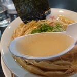 まぐちゃんラーメン - 極❗ 鶏らぁめん 潮  スープ