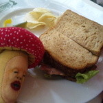 パインズ ランチョネット - ローストビーフサンドウィッチ