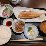 Hanawasabi - 焼魚膳　塩ほっけ焼