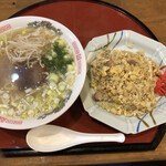 来恩 - 塩ラーメンと半チャーハン