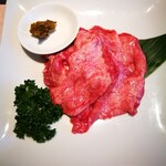 焼肉 徳寿 - 熟成塩牛タン　アップ