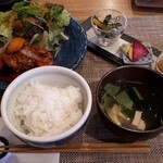 Sousaku Dainingu Wabisuke - 若鶏とお野菜の黒酢炒めランチ1000円