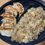 幸楽苑のからあげ家 - 幸楽苑で購入した餃子・チャーハン弁当550円