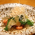 高太郎 - お通し　　お馴染みの ”有機野菜と大豆のおひたし”